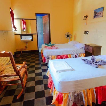 Hostal Lazybones León 외부 사진