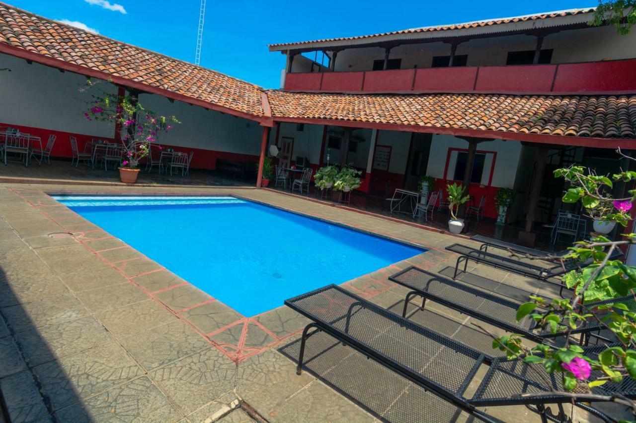 Hostal Lazybones León 외부 사진